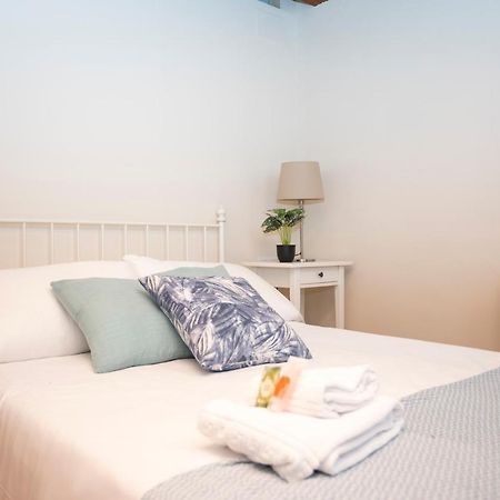 Апартаменти Turistiqa - Ferrol - Triplex Centro Екстер'єр фото