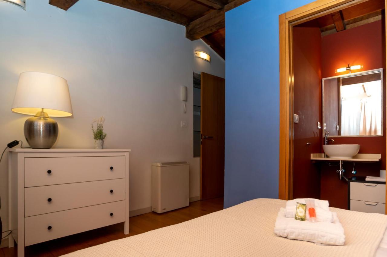 Апартаменти Turistiqa - Ferrol - Triplex Centro Екстер'єр фото